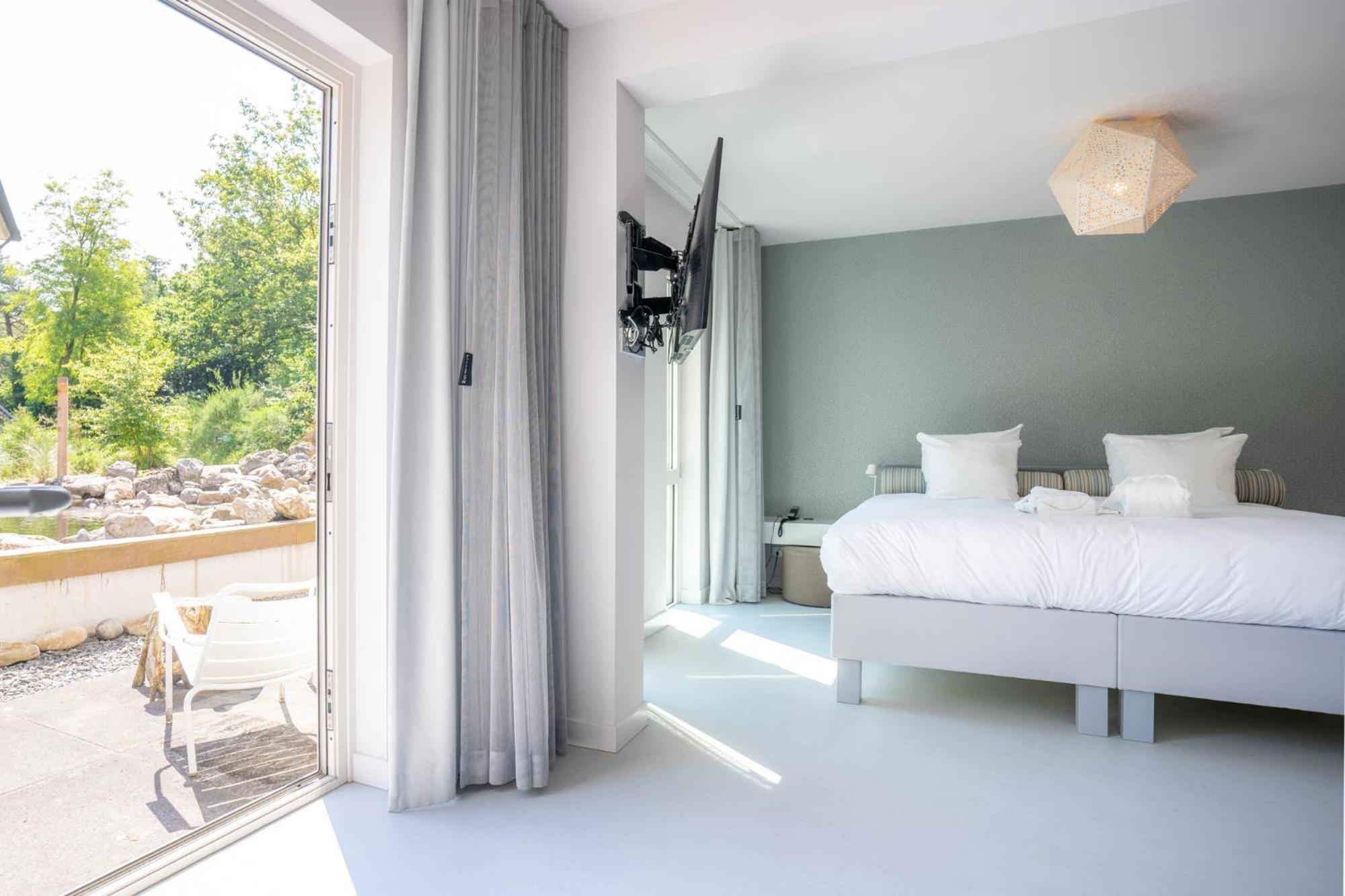 Blooming Hotel 4*